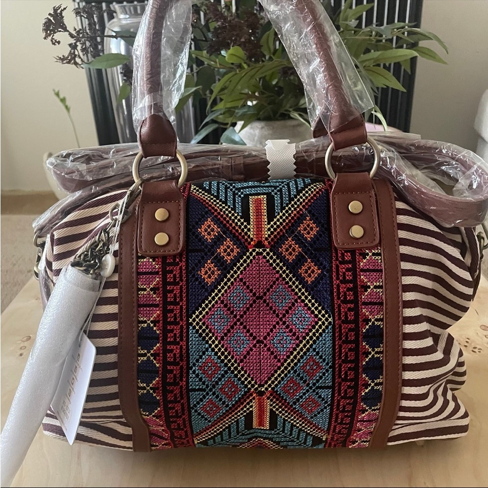 Aztec Embroidered Handbag - Picture 4 of 10